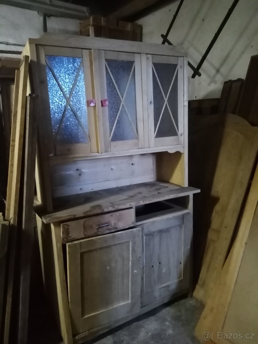 Starožitný Selský nábytek - 2