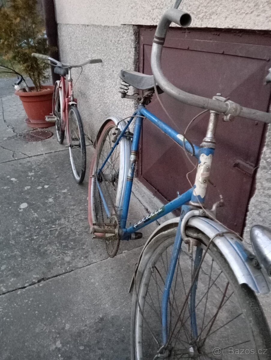 Favorit a pionýr - 2