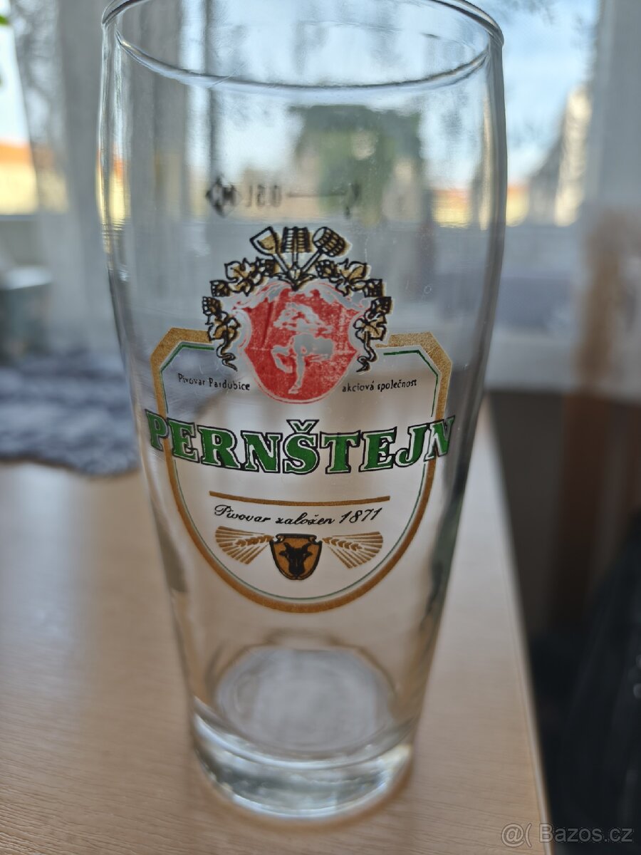 Pivní sklenice / půllitr Pernštejn - 2