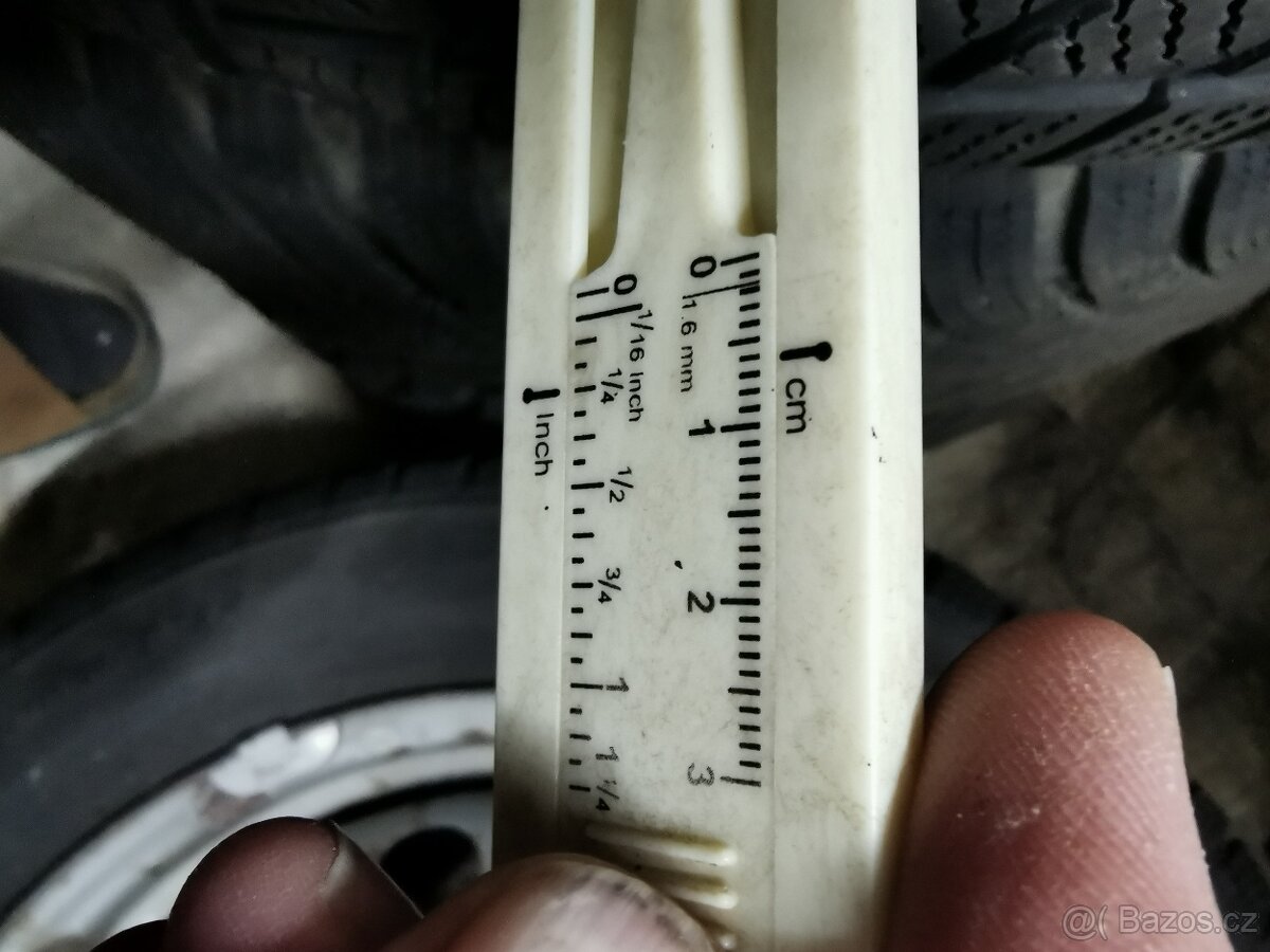 Zimní pneu 205/55R16 - 2