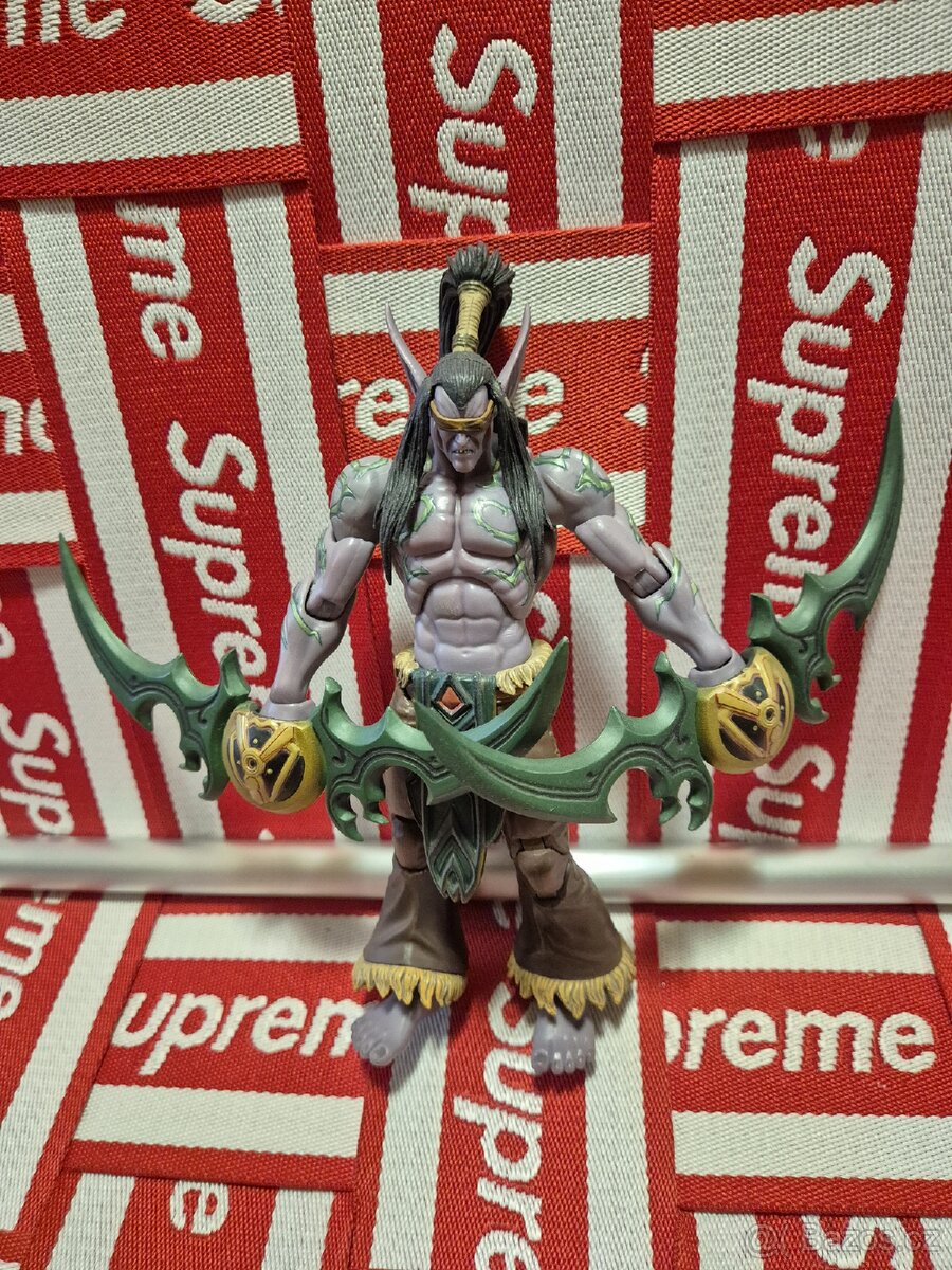 Figurka neca hots illidan - 2