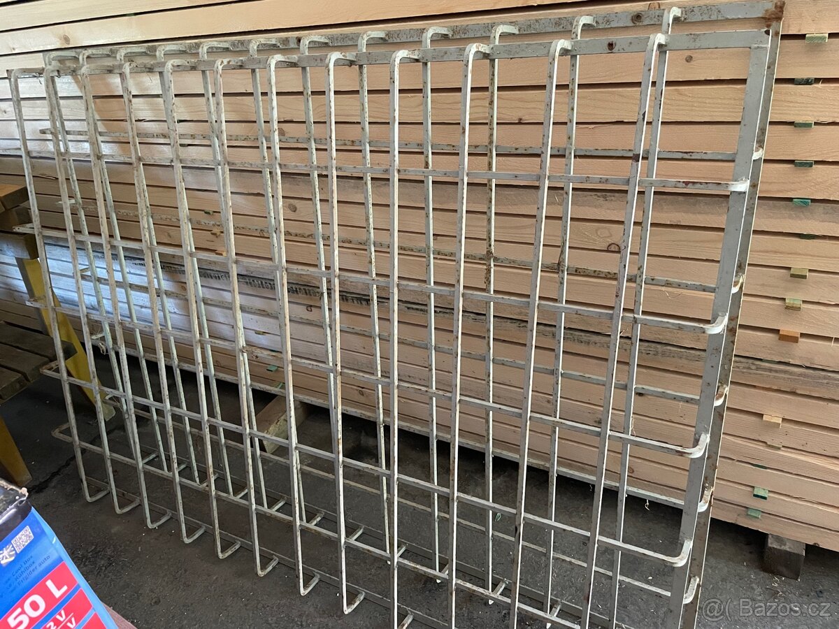Ocelové masivní mříže - 2