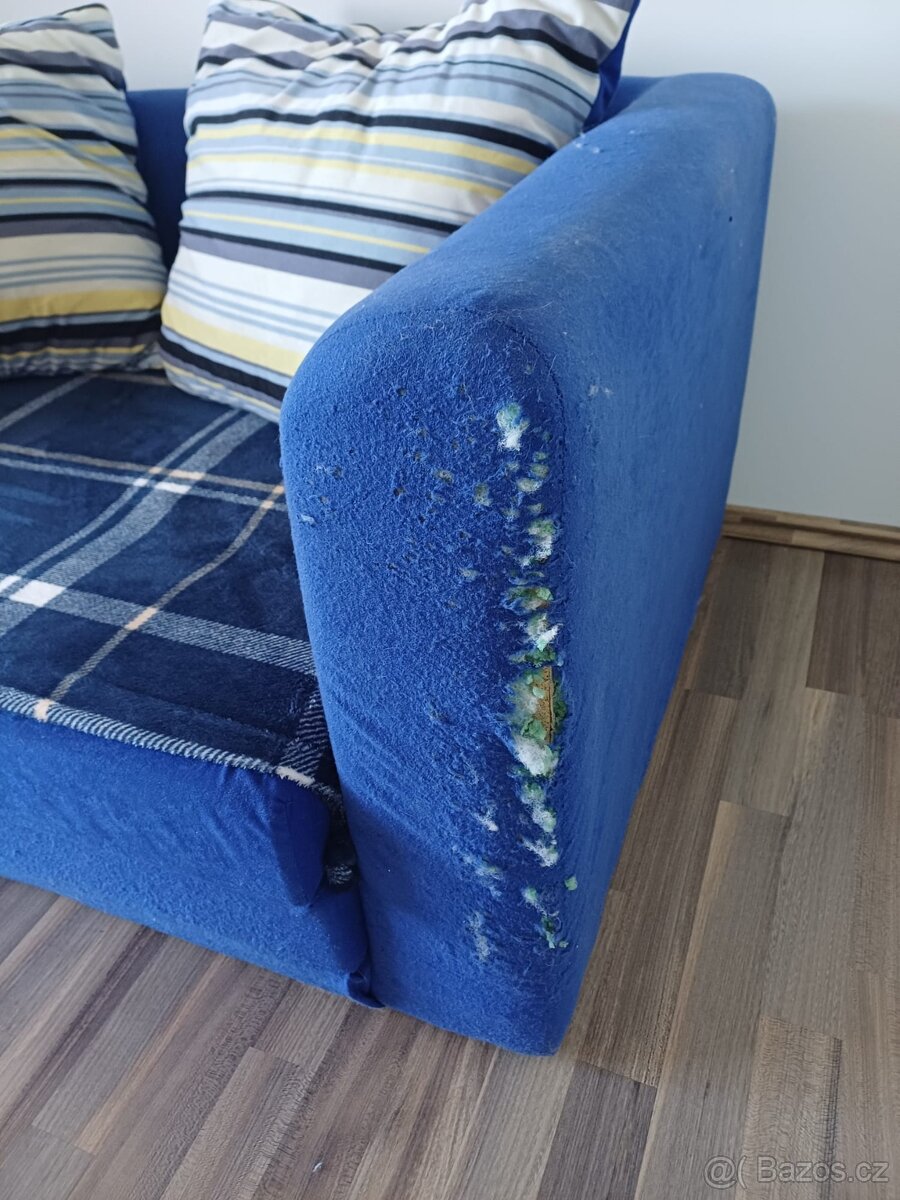 Moderní rozkládací sedačka v modrém provedení - 2