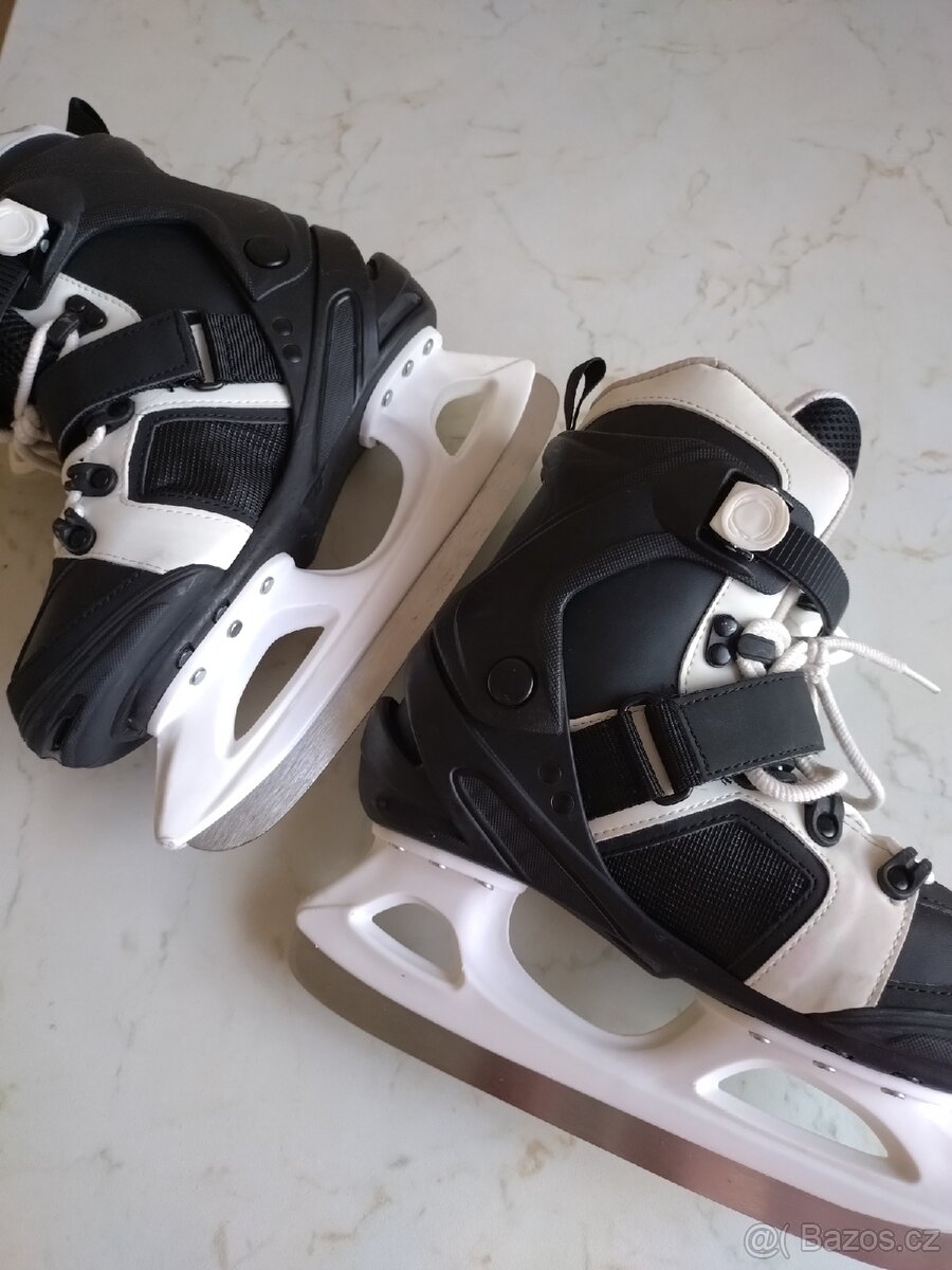 Lední brusle Oxelo 38 a 24 cm - 2
