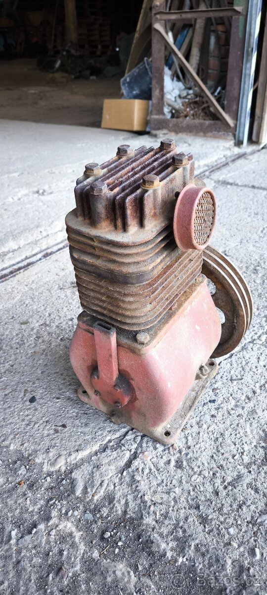 Dvoupístový kompresor - 2