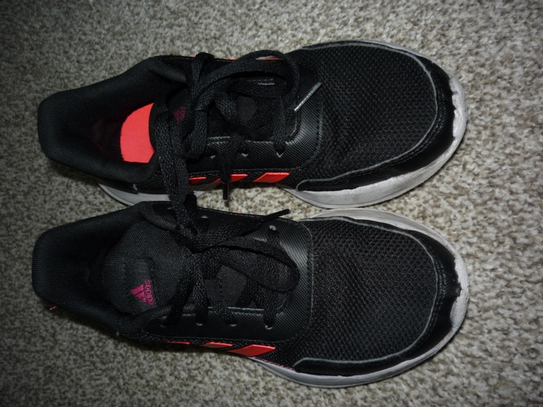 Botasky, tenisky zn Adidas vel 35,stélka 22cm - 2