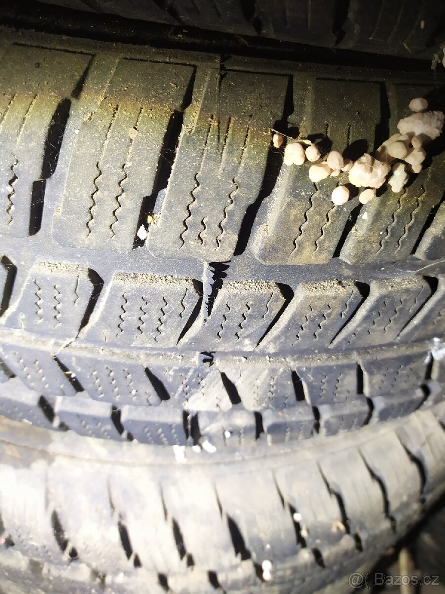 Pneu 175/70r13 - 2