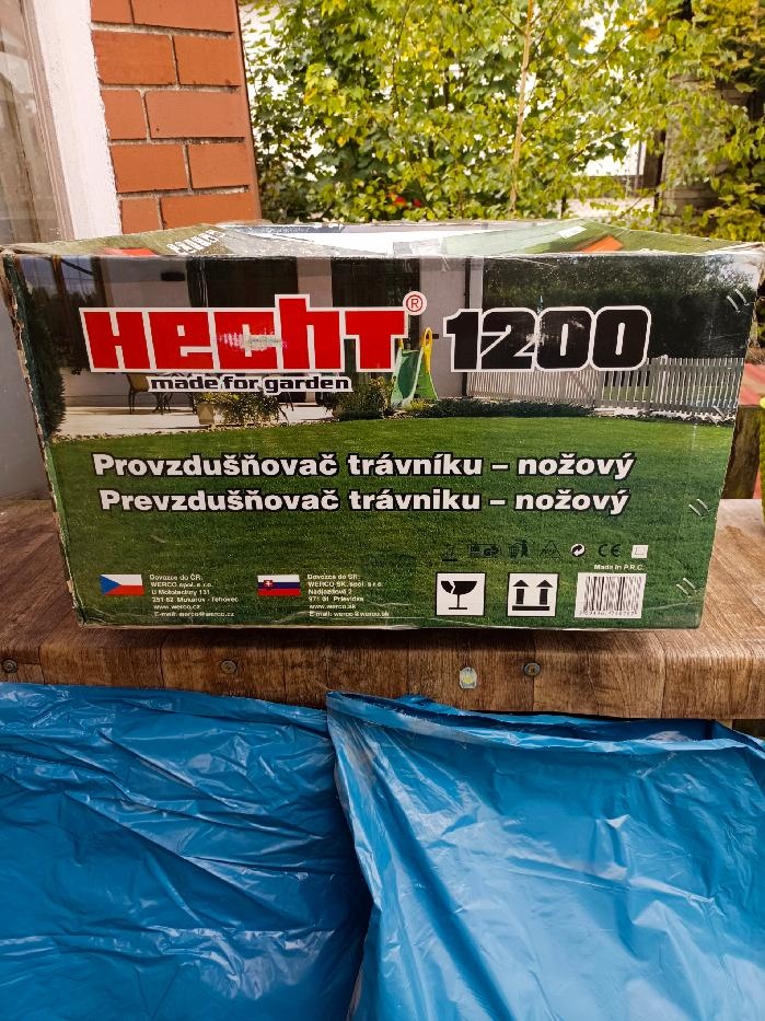 prodám provzdušňovač trávníku - 2