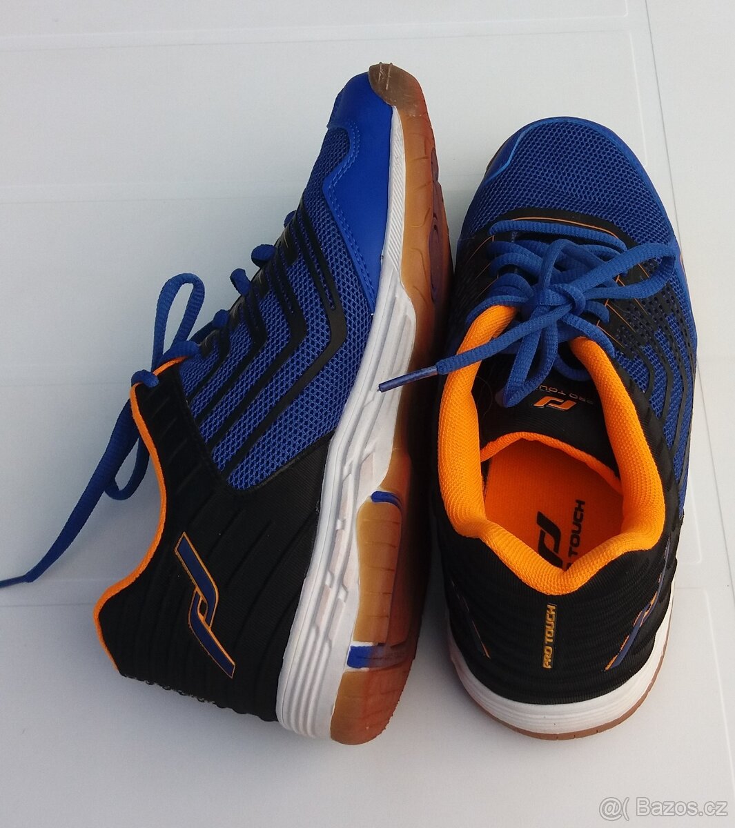 Chlapecká sálová obuv ( vel. 38) - 2