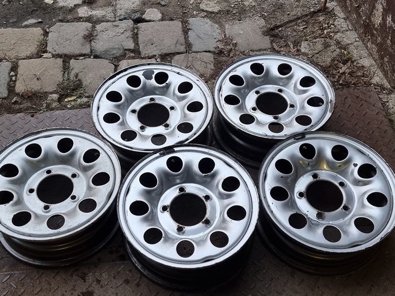 Plechové disky 5,5J x 15, 5x139,7 - 2