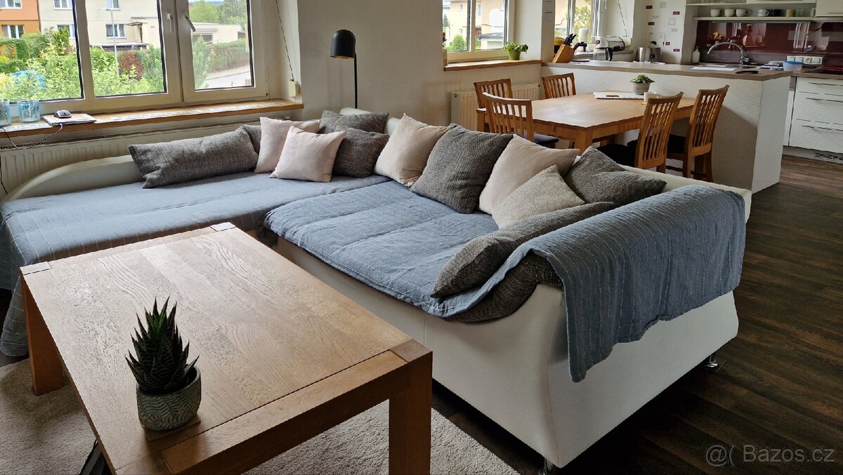 Konferenční stolek - 2