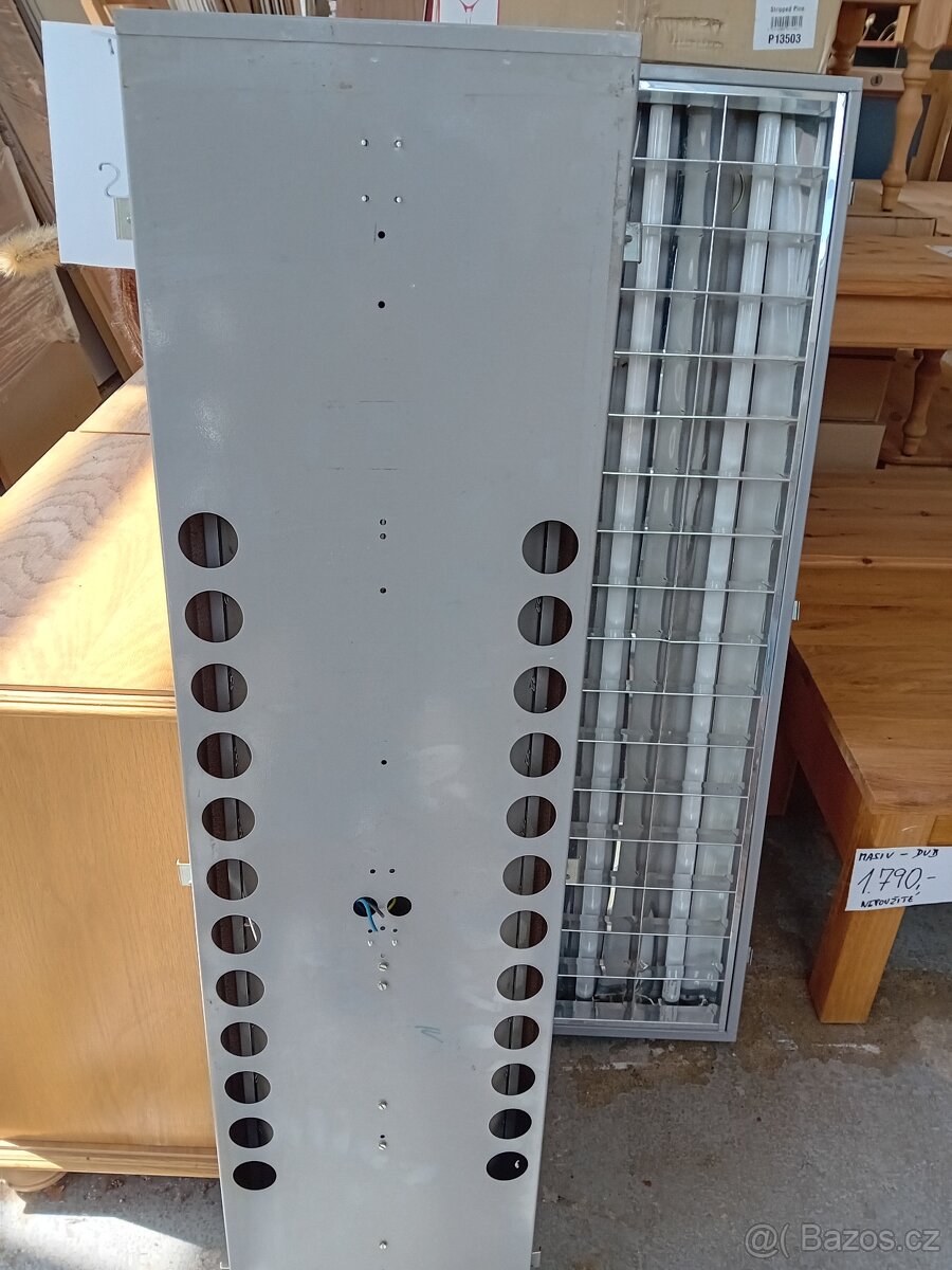 Zářivkové svítidlo. - 2