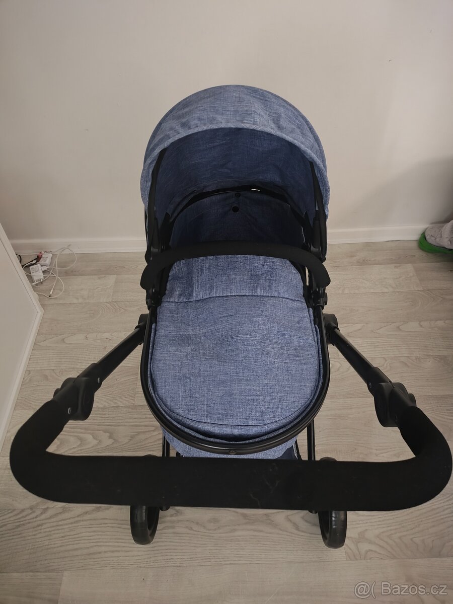 Detsky kocarek pro panenky - 2