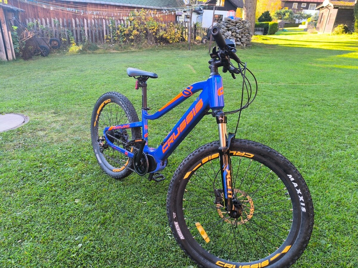 Crussis E-athland - 2