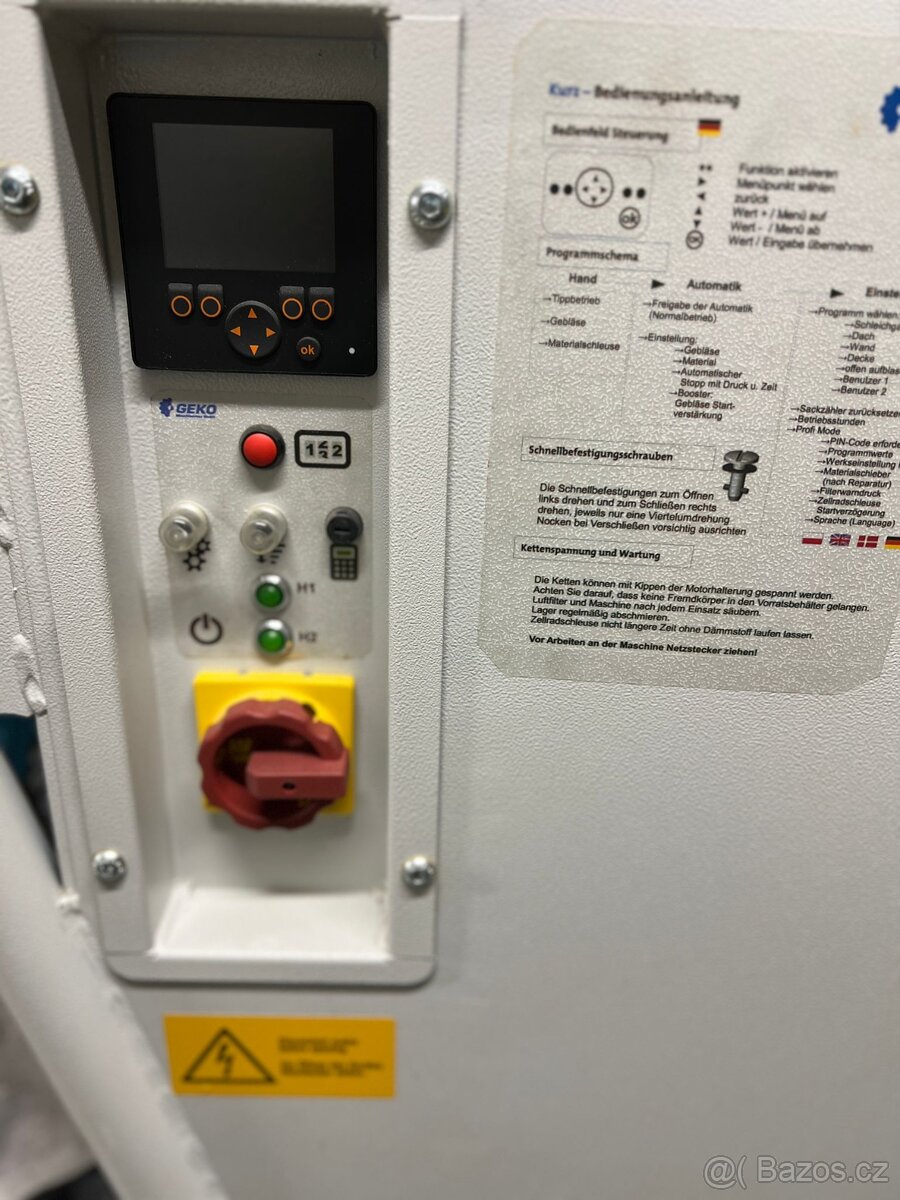 Stroj na foukanou izolaci - 2