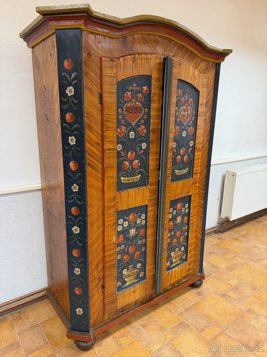 Selská ložnice s ručními malbami, komplet - 2