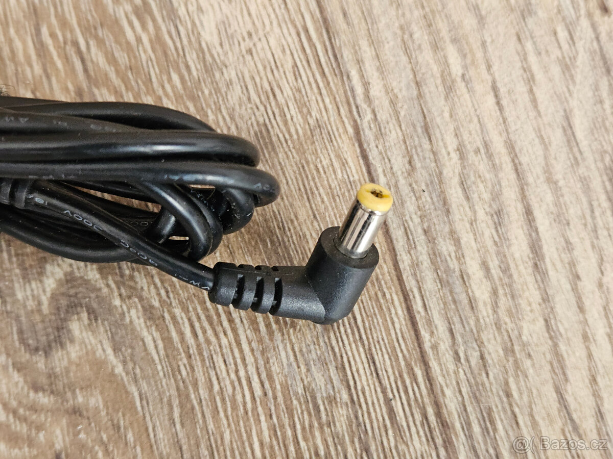 Nabíječka Liteon 65W 3,42A 19V 5,5 x 1,7mm - 2