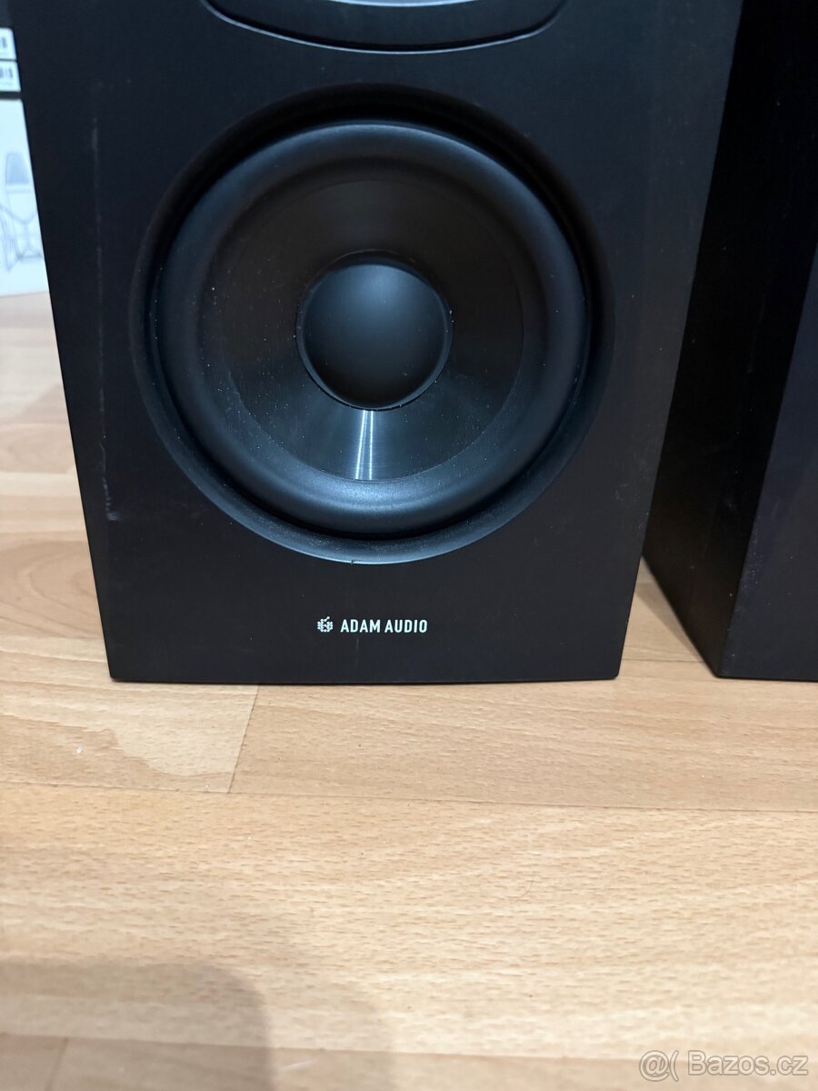 ADAM Audio T5V - 2