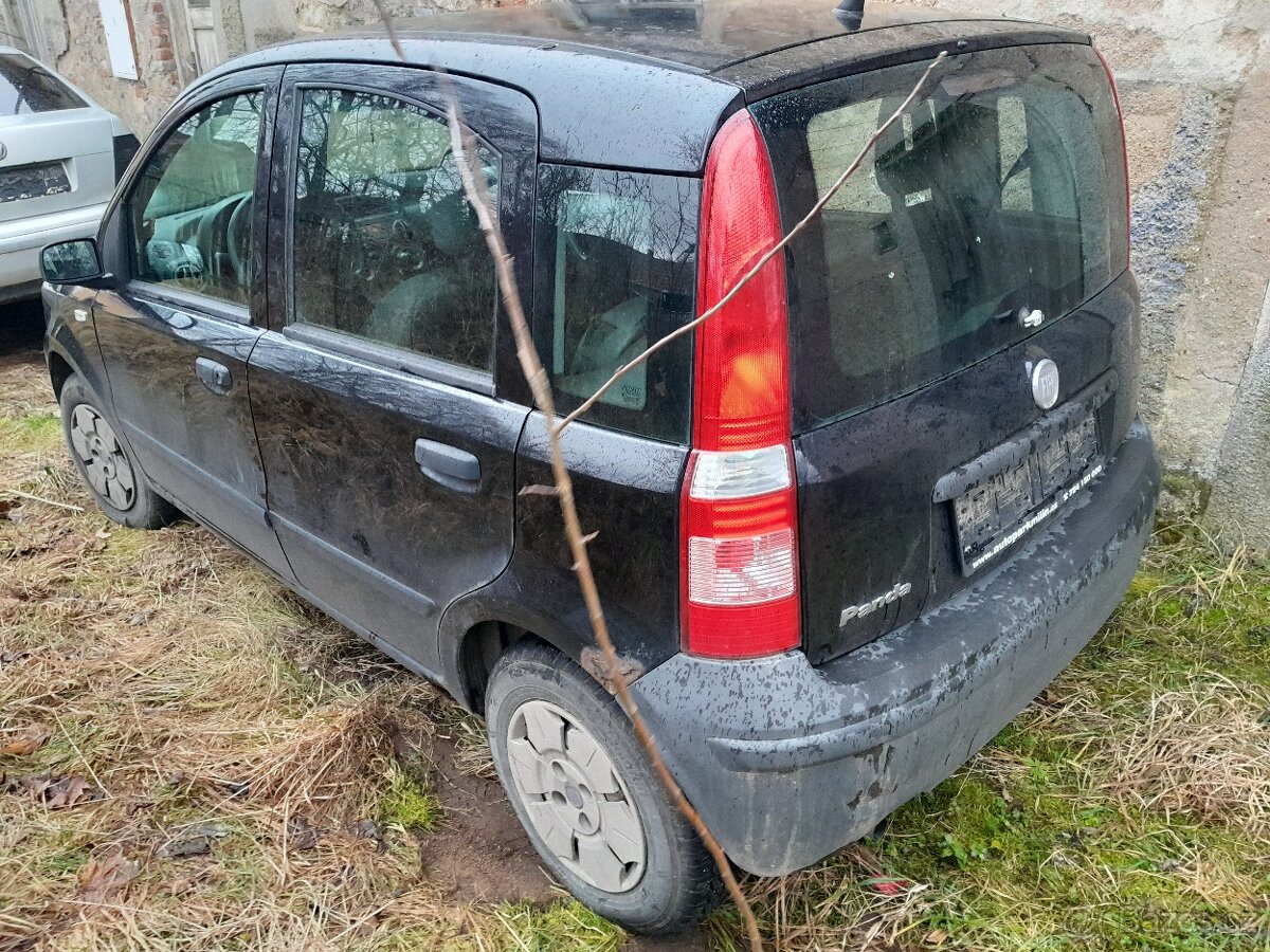 Fiat PANDA 1.1i r.v. 2009 - pouze díly - 2