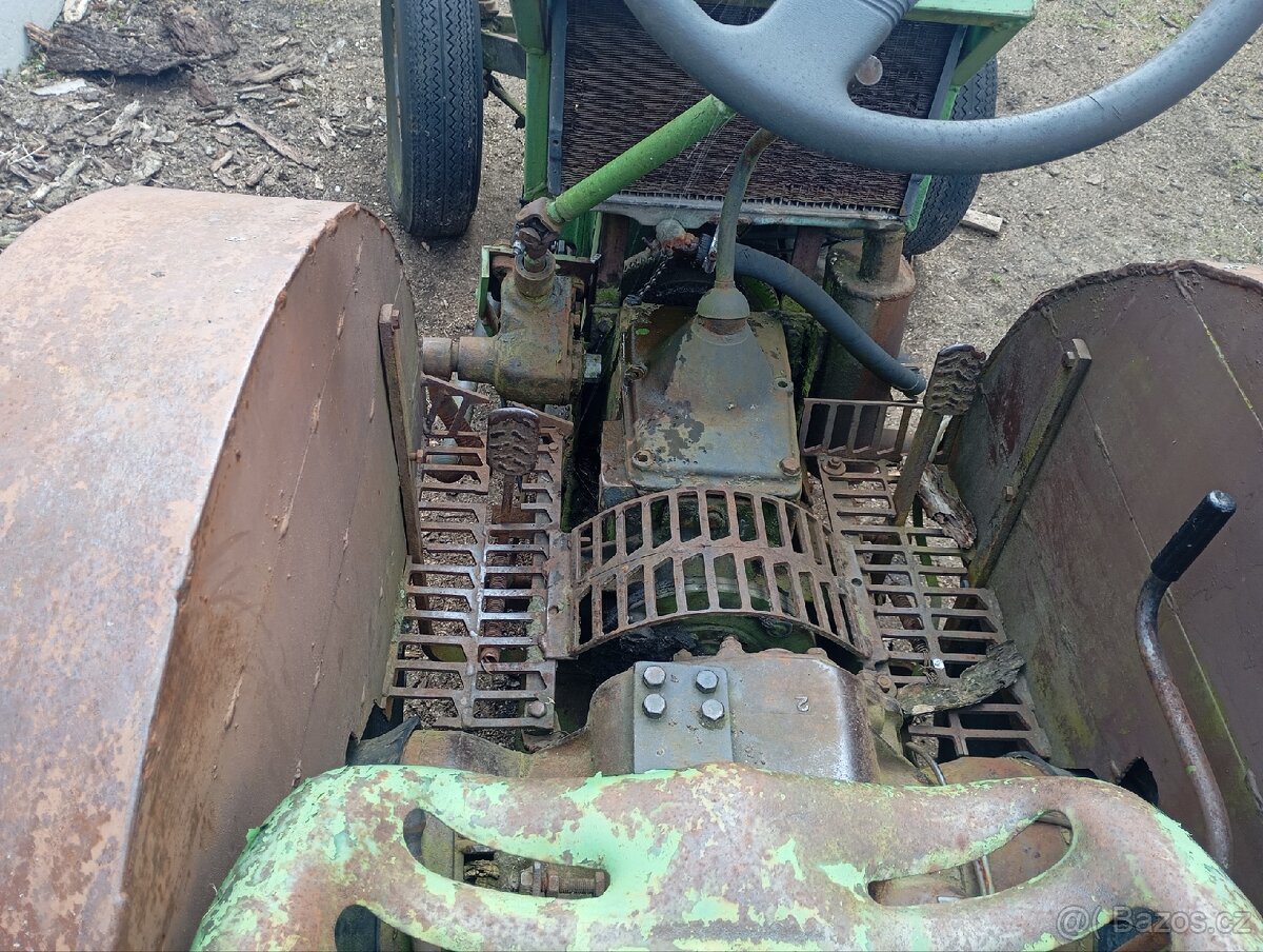 Malotraktor domácí výroby s motorem Slavia - 2