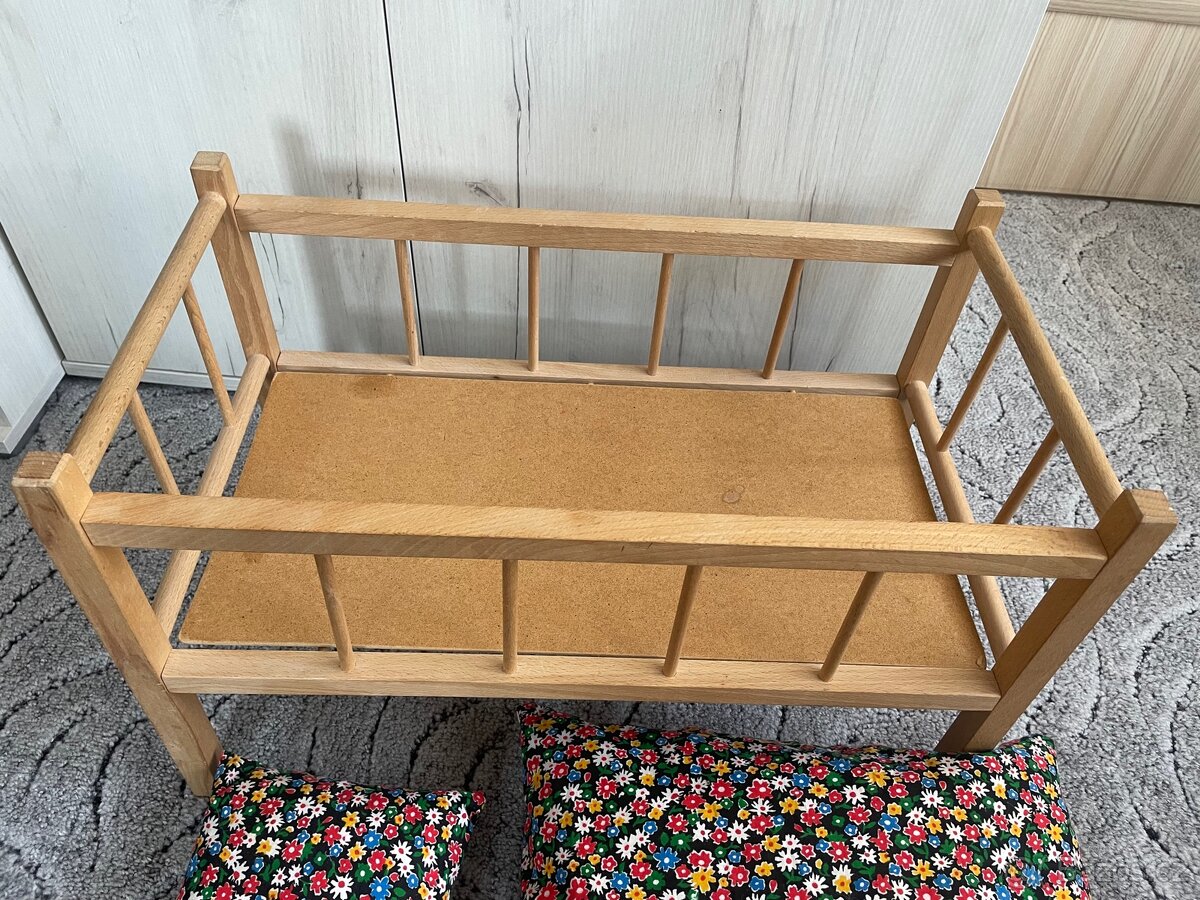 Postýlka pro panenku 50x25 cm - 2