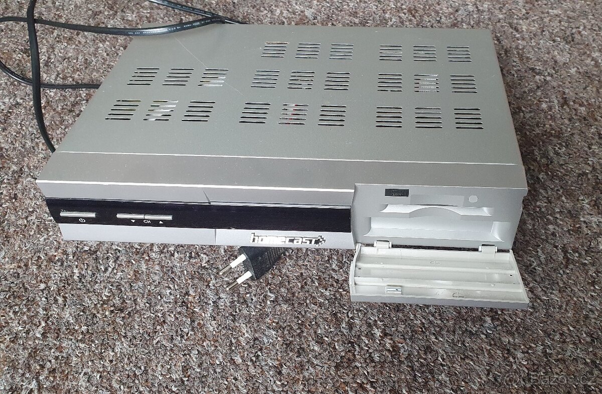 HOMECAST S3000 CR digitální satelitní přijímač - 2