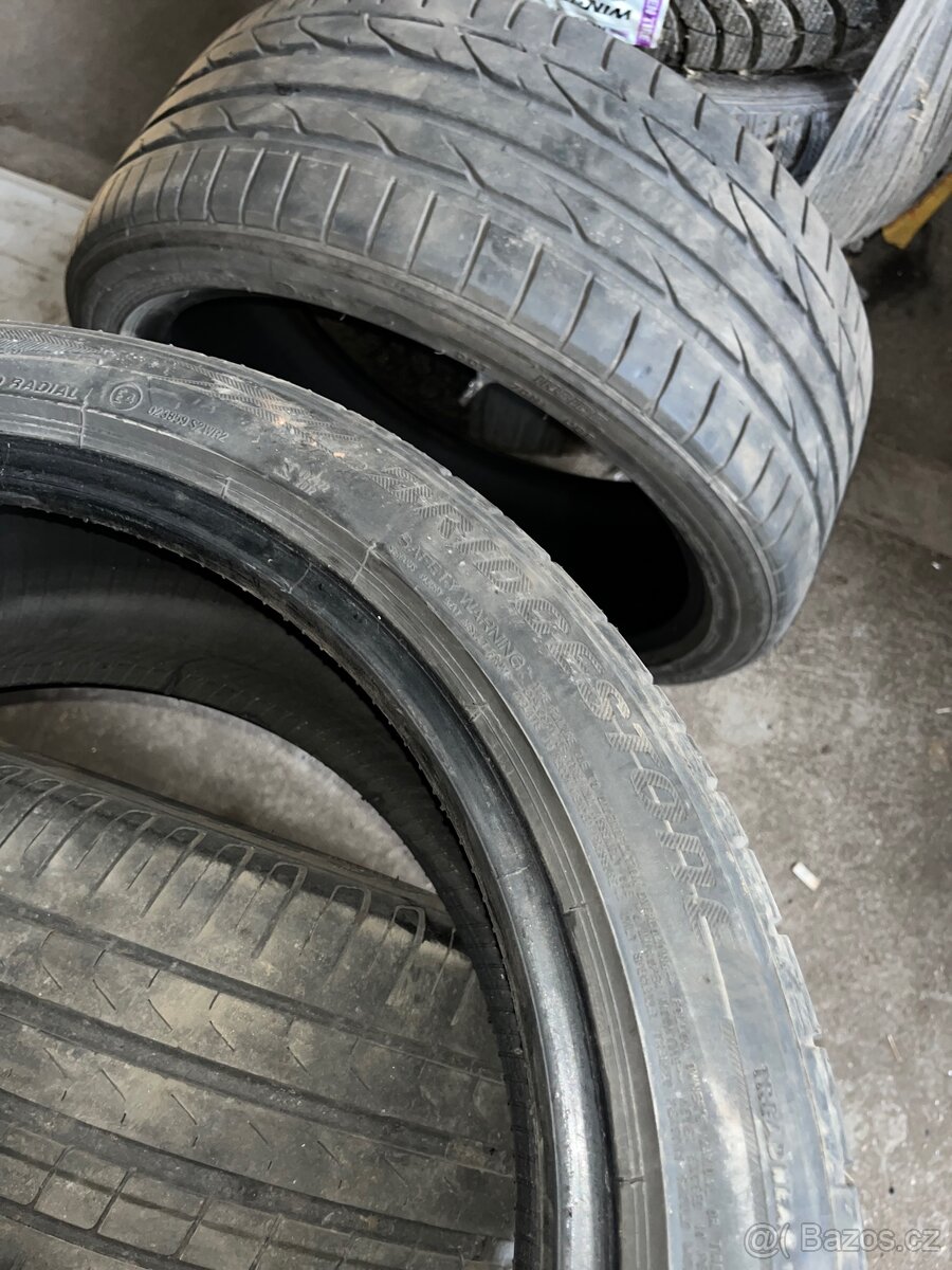Letní pneumatiky bridgestone 235/40/19 - 2