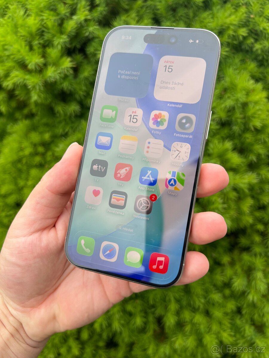 iPhone 16 PRO 256Gb…jako nový - 2