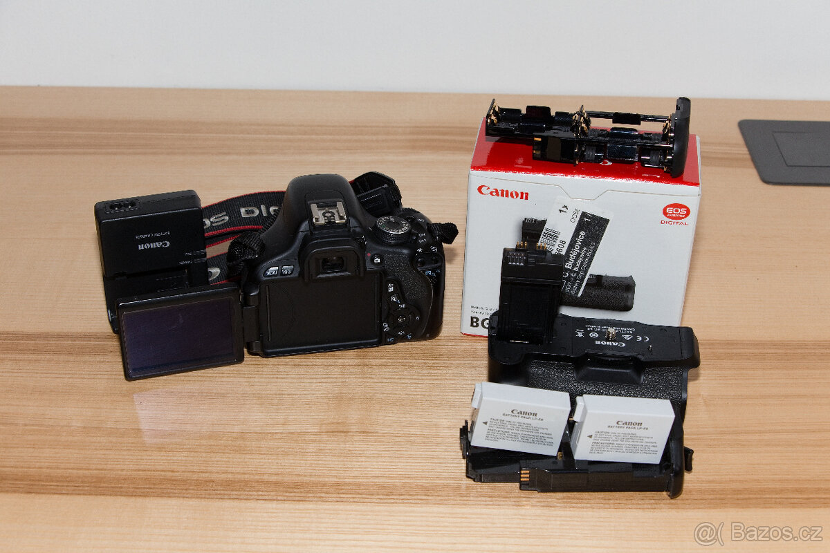 Canon EOS Rebel T3i (600D) - 2