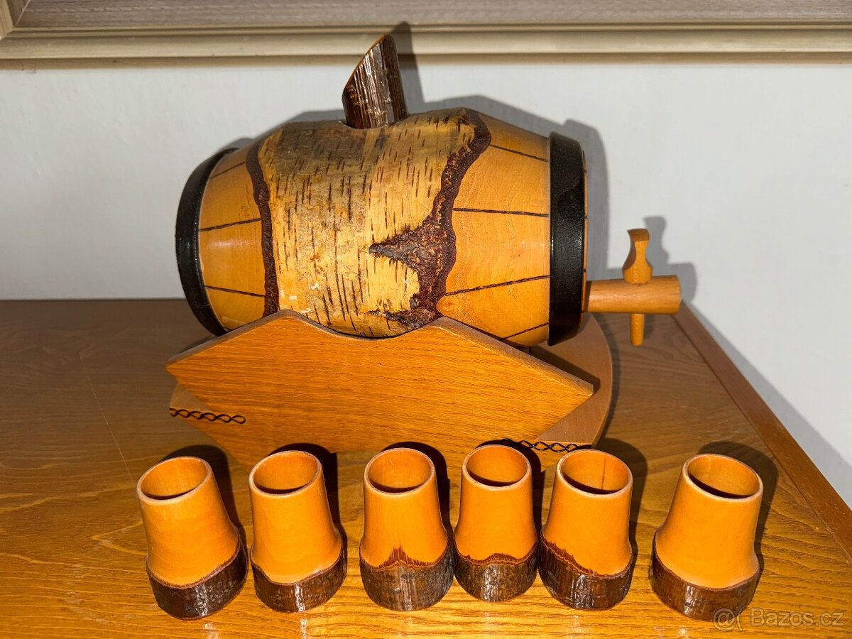 Starožitný dřevěný soudek - 2