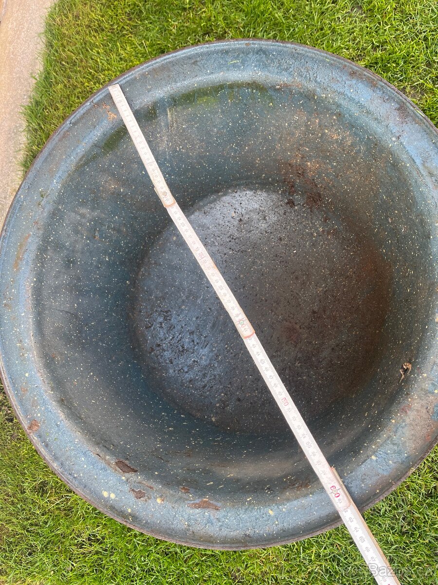 Litinový kotel. - 2