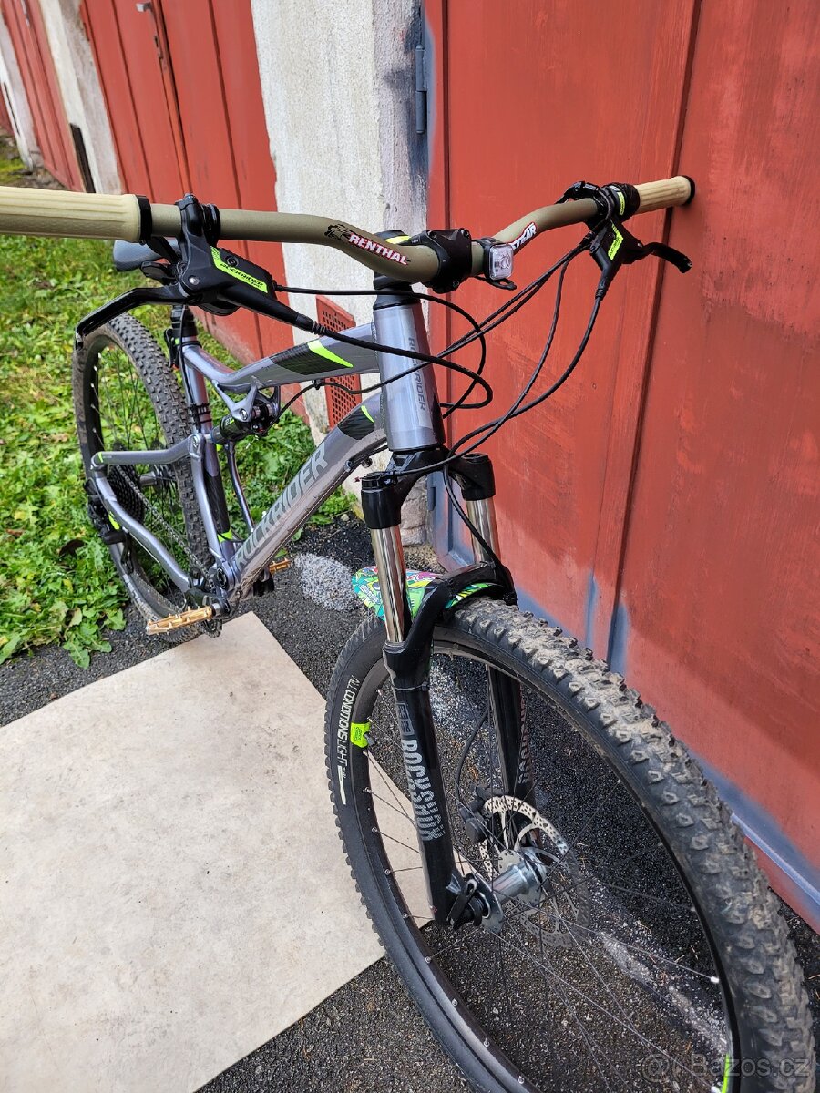 ROCKRIDER ST900 S - horské "celopéro" 27,5" - 2