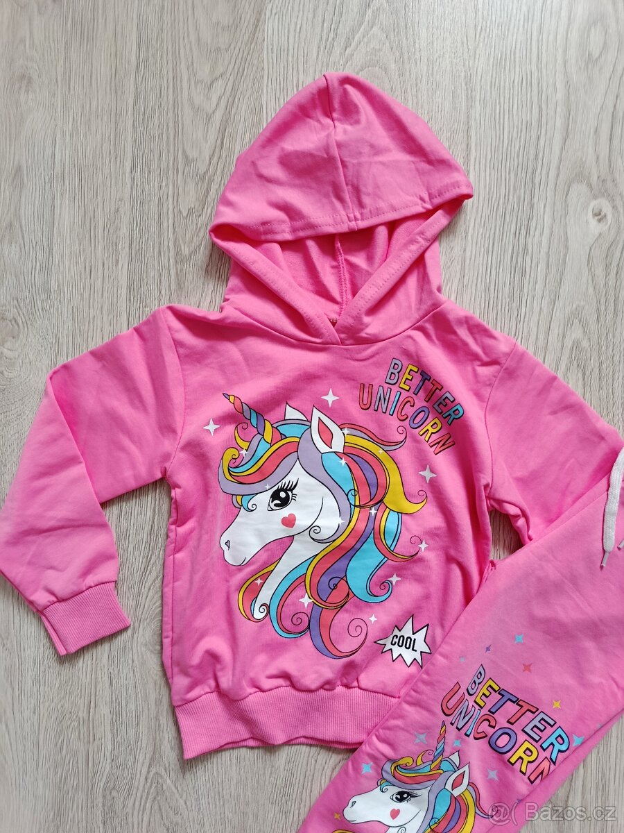 Dívčí nová tepláková souprava 4-5let - 2