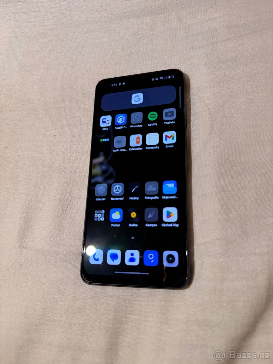 Prodam mobilni telefon realme 10 8GB/128 GB - 2