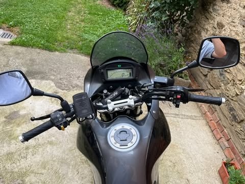 Suzuki XF650 FREEWIND - 2