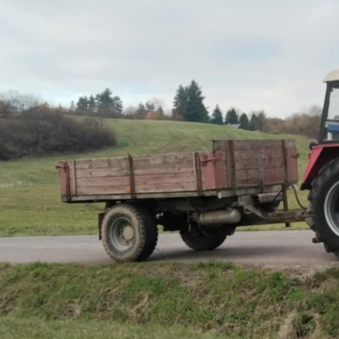 Traktorový návěs NSH-30 - 2