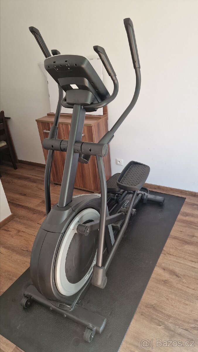Eliptický trenažér NORDICTRACK C7.5, poloviční cena - 2