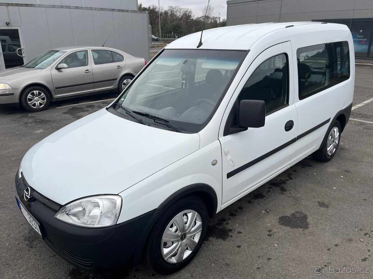 OPEL COMBO 1.3 CDTI. SUPER STAV. NOVÁ STK . SERVISNÍ KNÍŽKA - 2