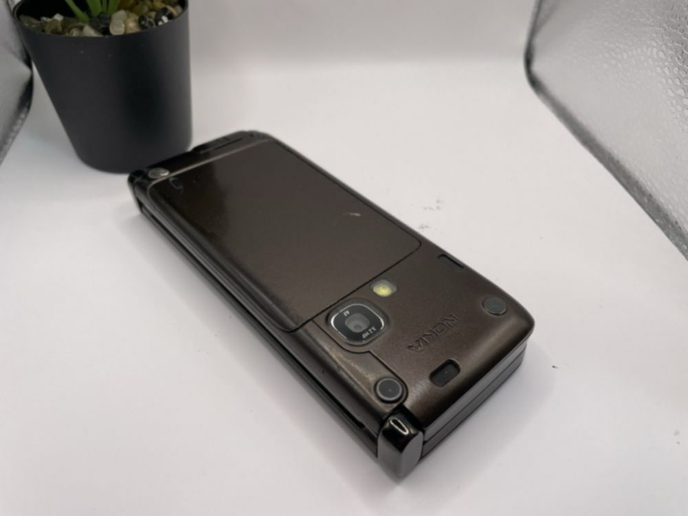Nokia e90 top stav - 2