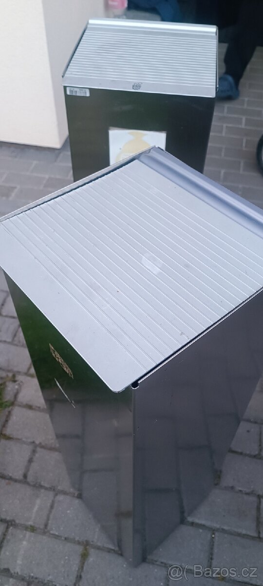 Nerezový koš na odpadky - 2