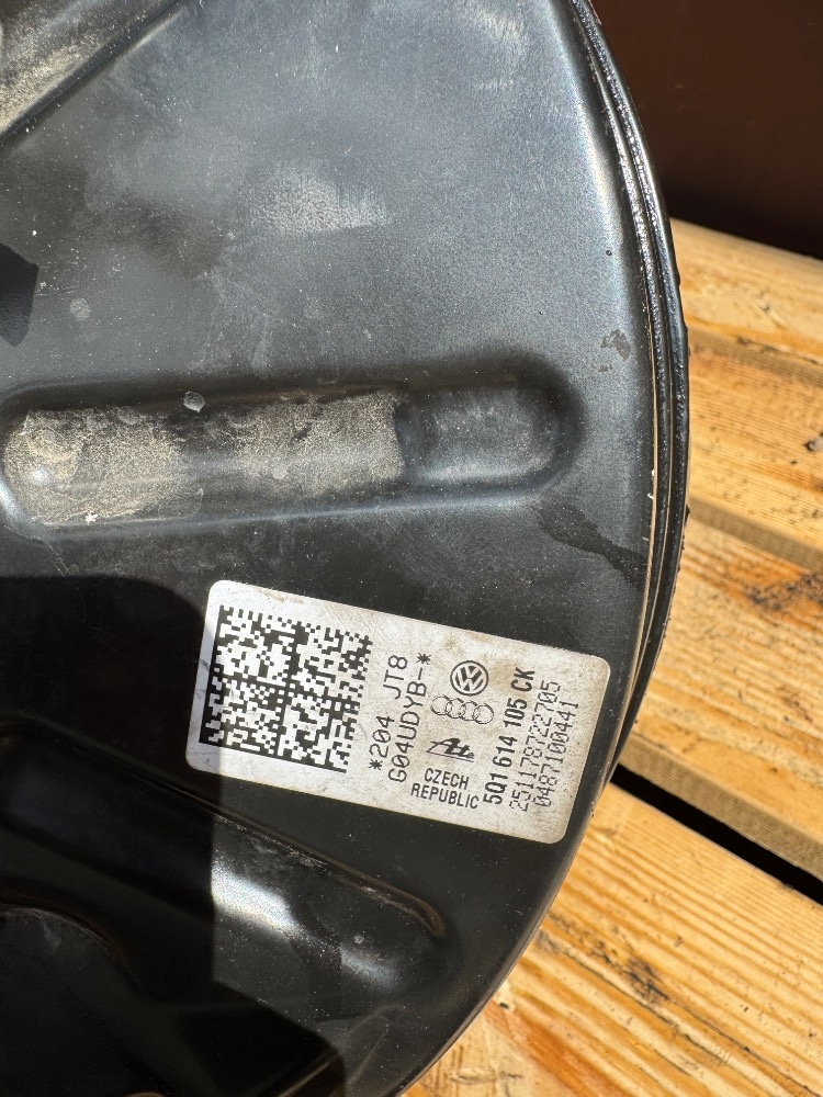 5Q1 614 105 CK posilovač brzd superb 3 - 2