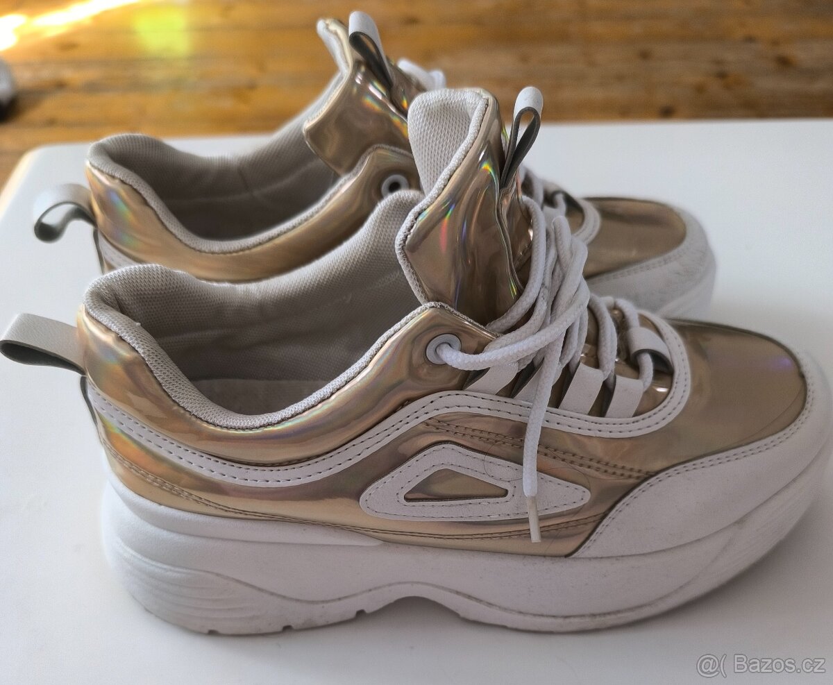 TOP STAV bílo zlaté botasky - 2