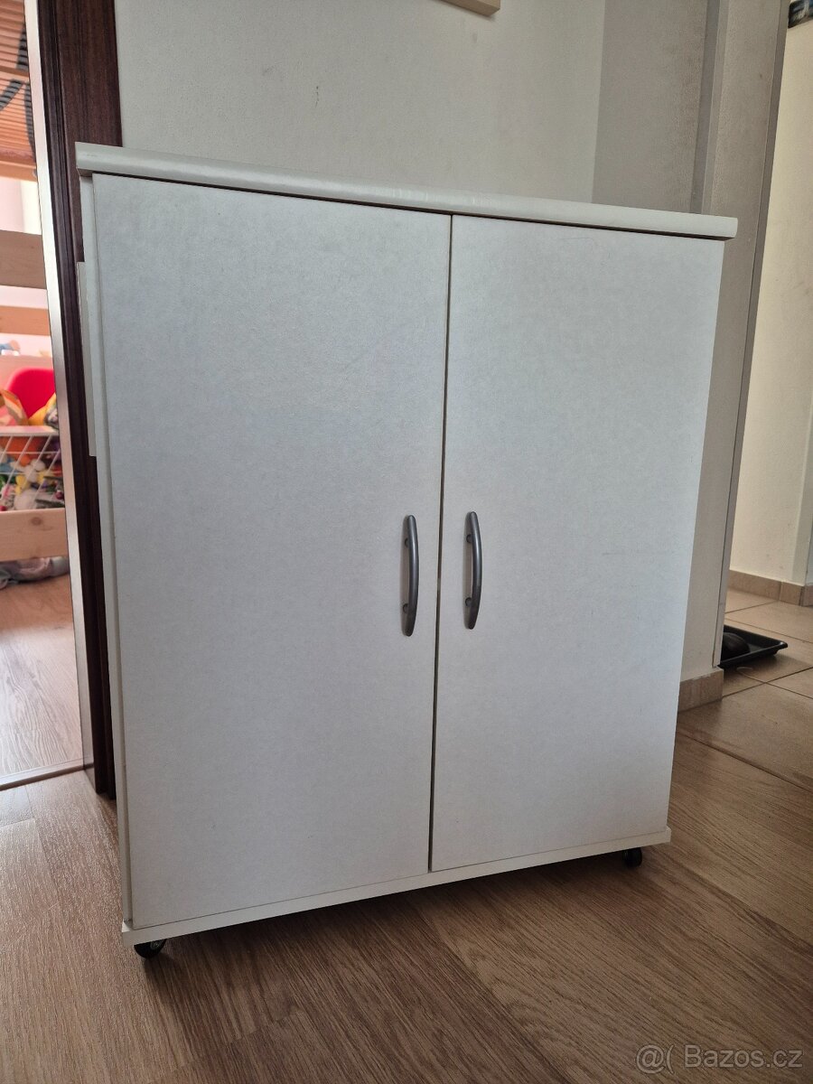 Domeček pro panenky - 2