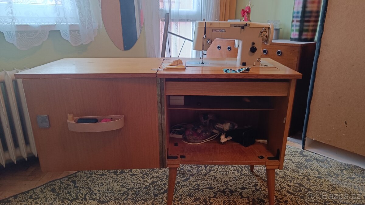Daruji šicí stroj - 2