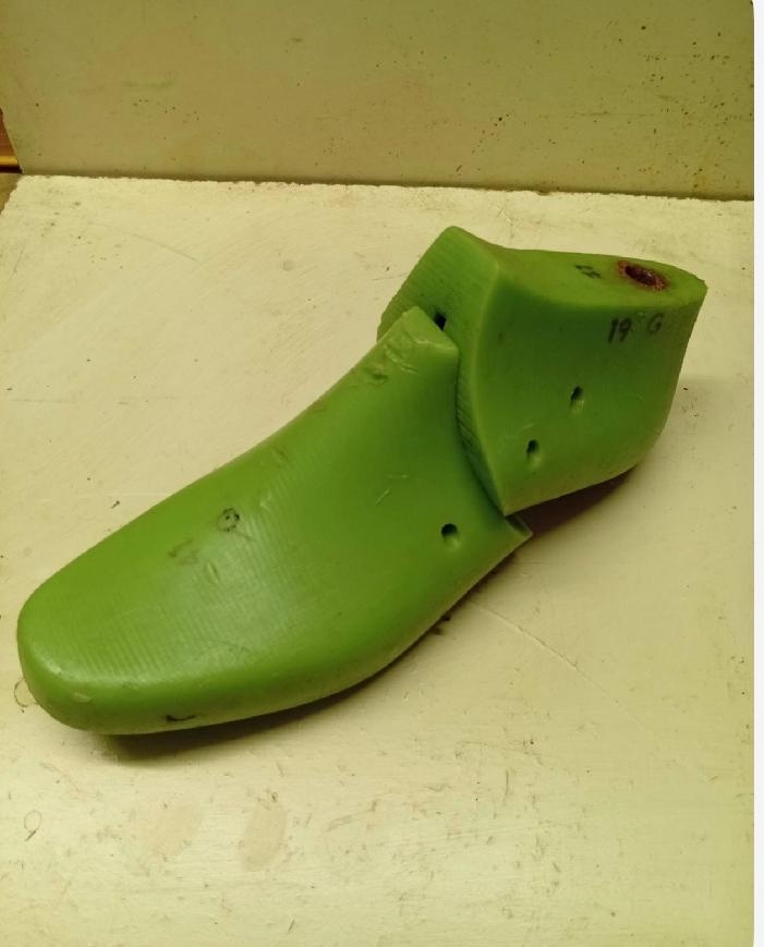 Nabízím plastová kopyta - 2