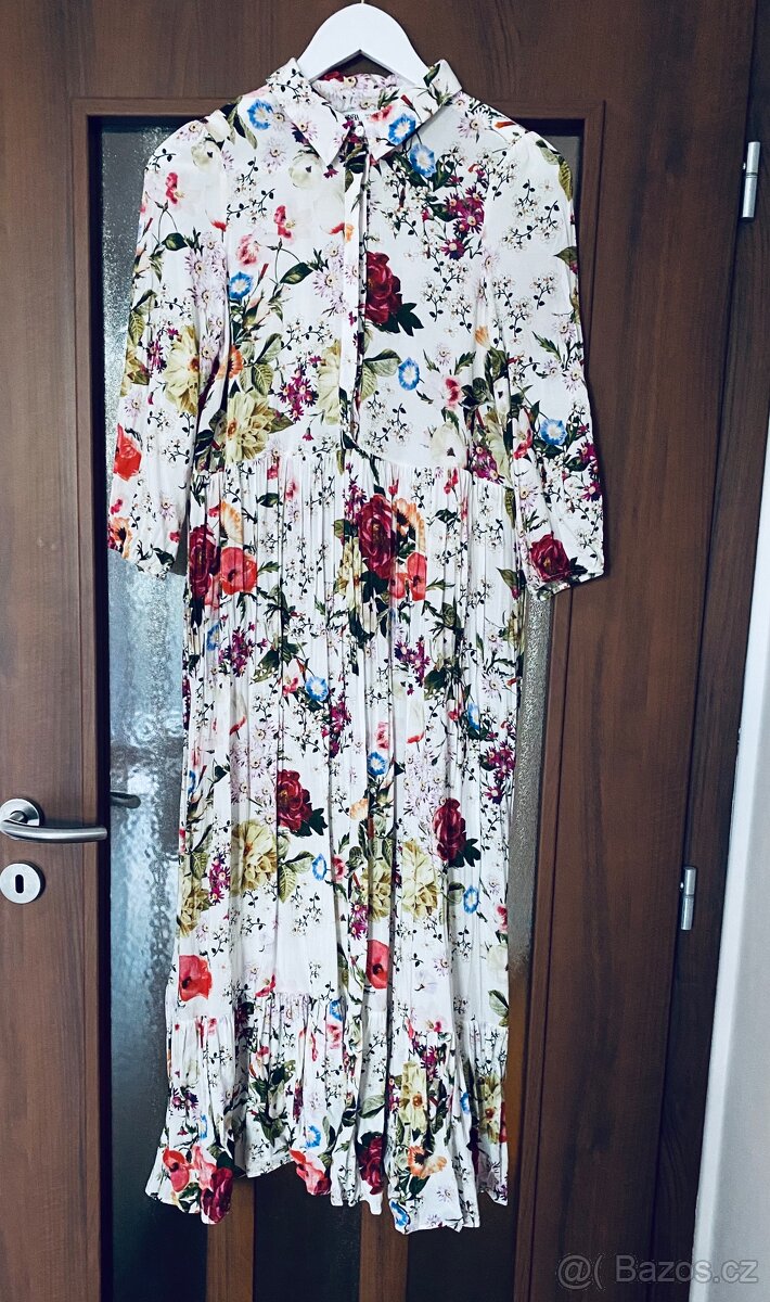 Dámské oblečení - 2