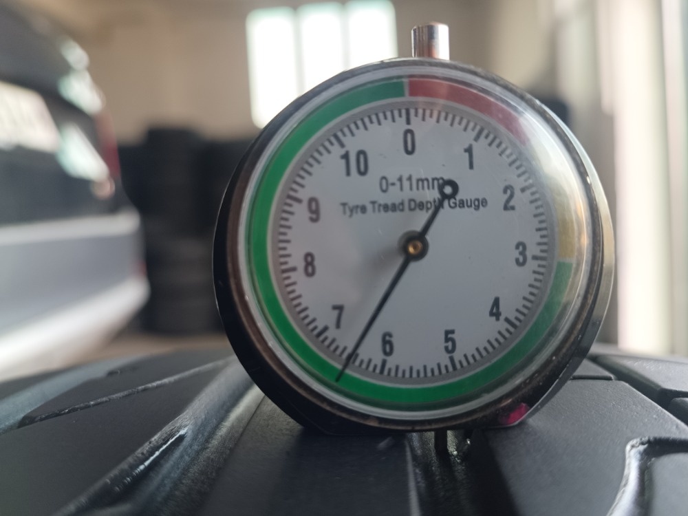 245/45 R18 BRIDGESTONE (4617) - 2