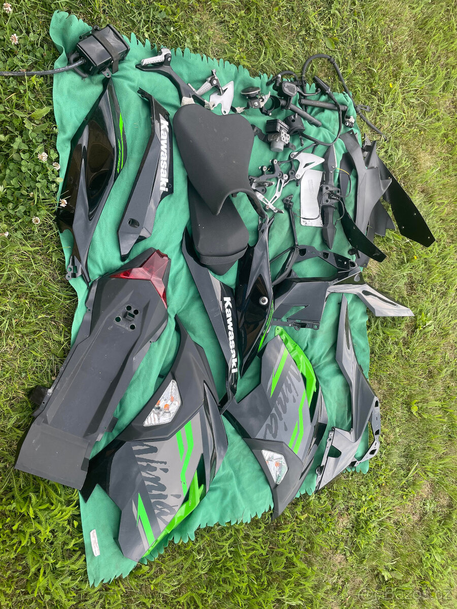 Kawasaki Ninja 400 - 2