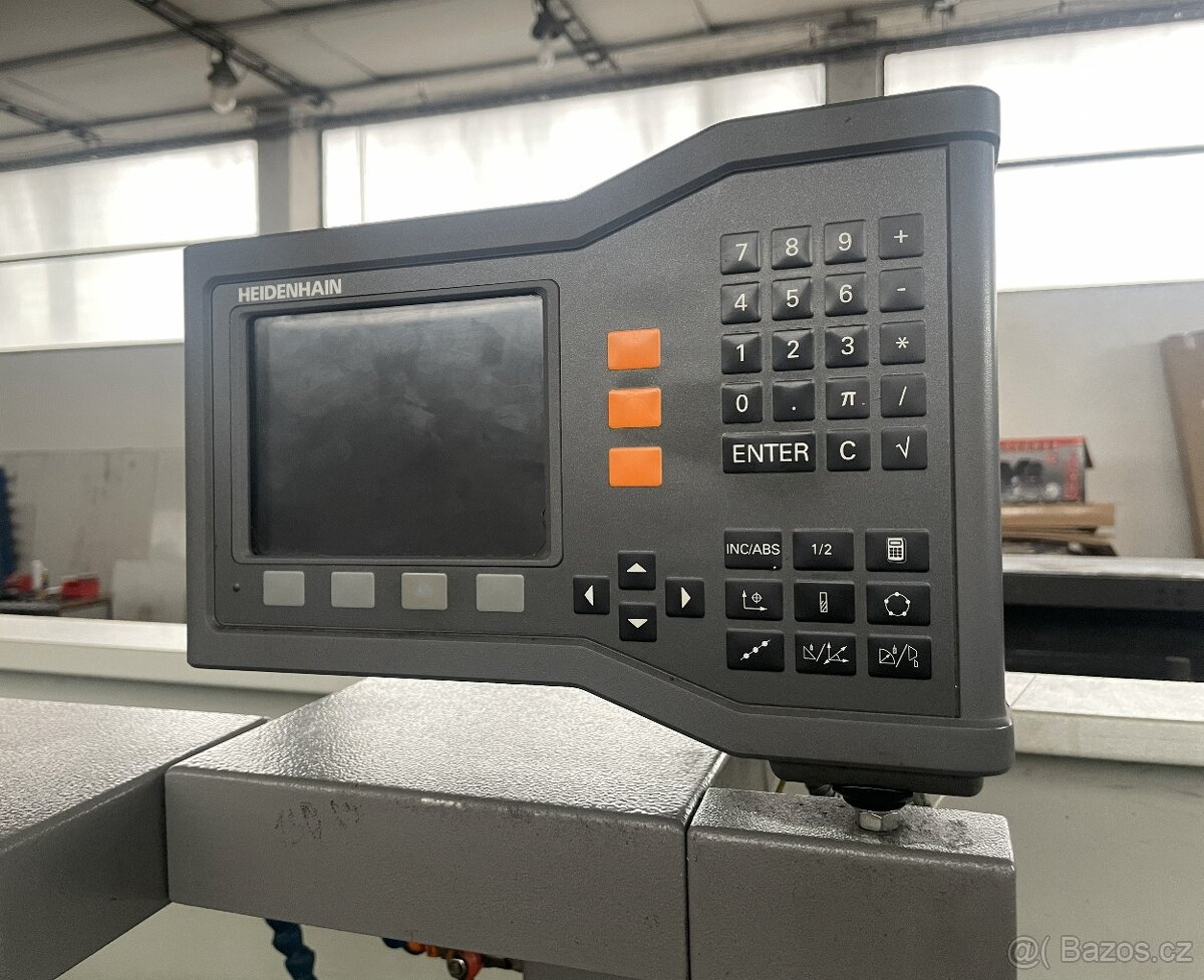 Soustruh hrotový SN 50 C/2000 - 2