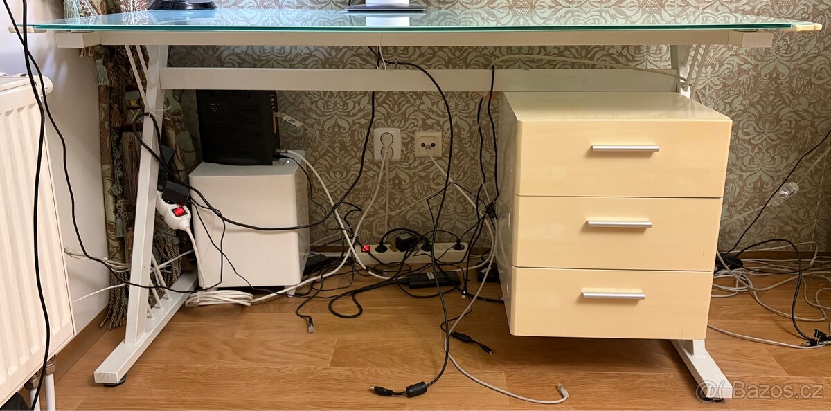 Psací stůl - 2